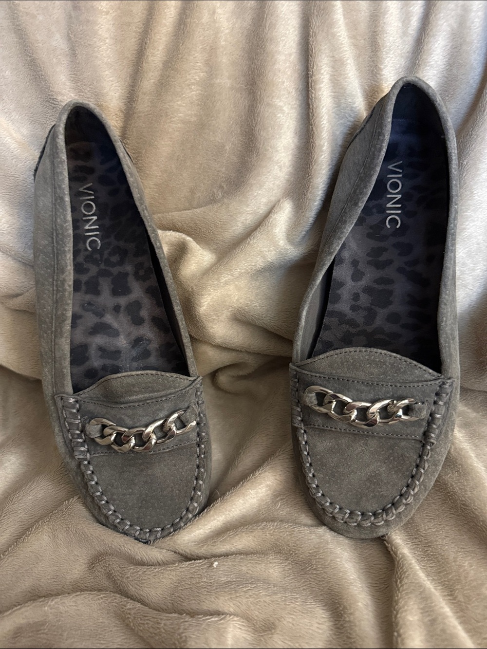 Vionic Gray Suede Chain Accent Moccasin Loafers